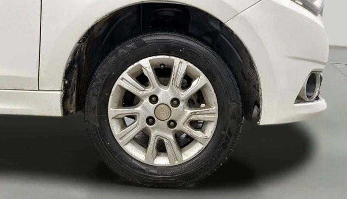 2017 Tata Tiago XZ PETROL, Petrol, Manual, 77,159 km, Right Front Wheel