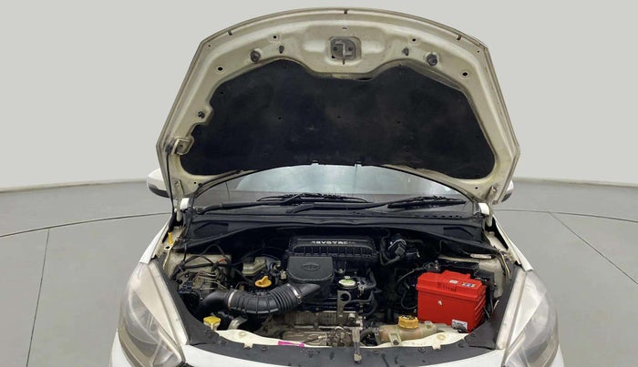 2017 Tata Tiago XZ PETROL, Petrol, Manual, 77,159 km, Open Bonet
