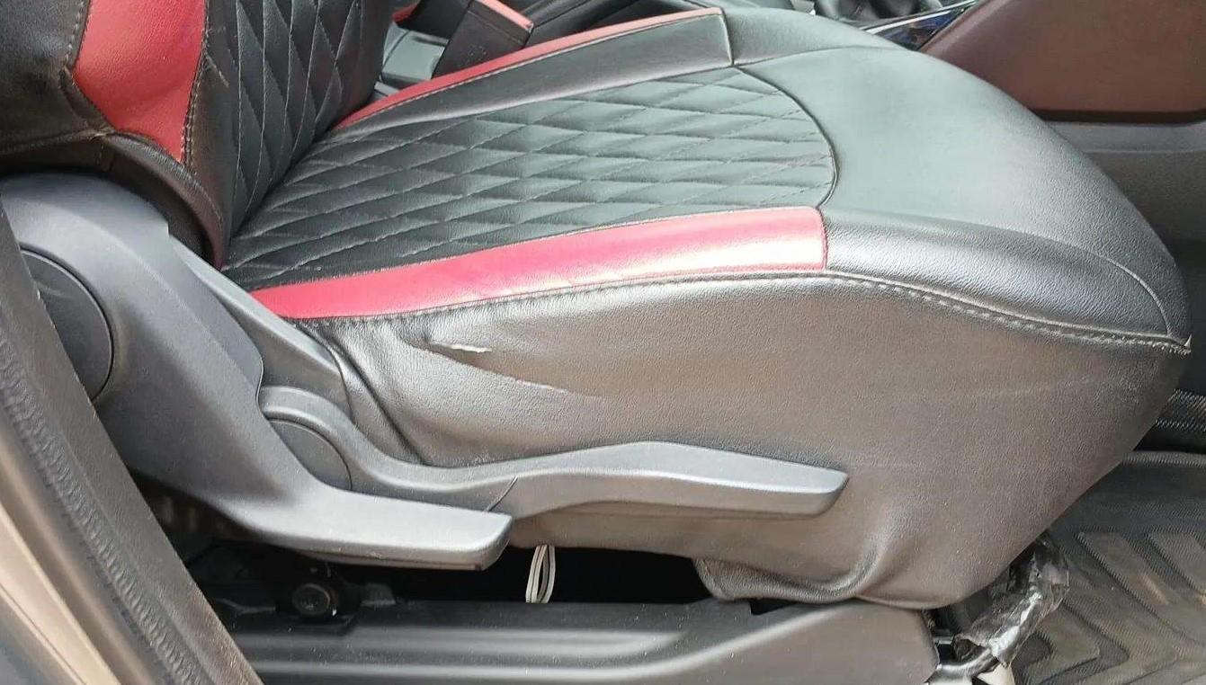 2022 Maruti Grand Vitara ZETA SMART HYBRID, Petrol, Manual, 67,763 km, Driver Side Adjustment Panel