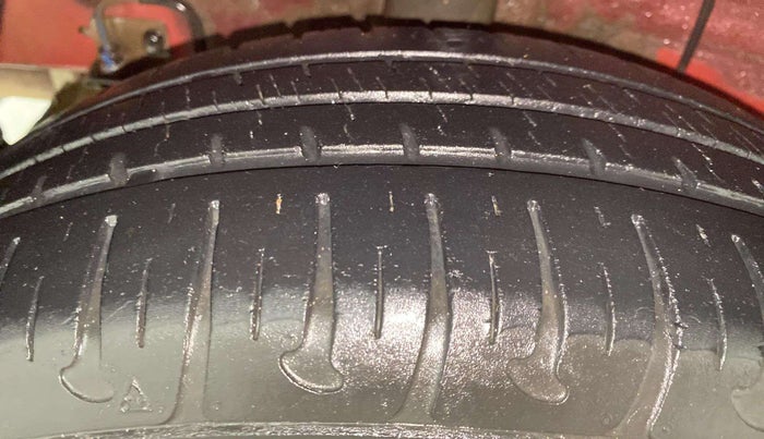 2018 Hyundai Grand i10 SPORTZ (O) AT 1.2 KAPPA VTVT, Petrol, Automatic, 36,693 km, Right Rear Tyre Tread