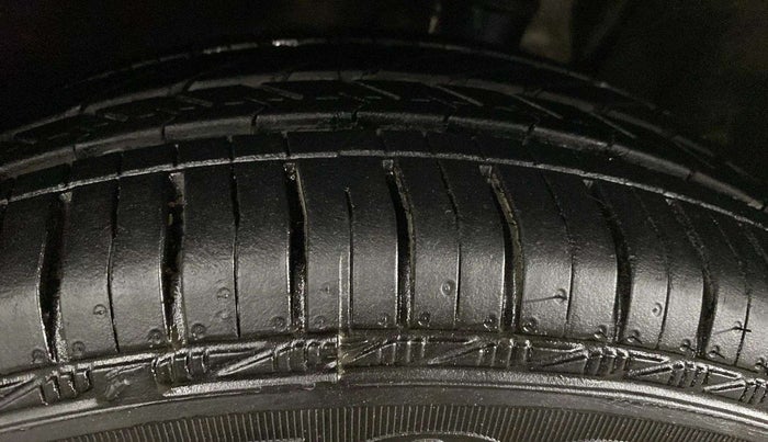 2019 Maruti New Wagon-R VXI (O) 1.0, Petrol, Manual, 9,075 km, Right Rear Tyre Tread