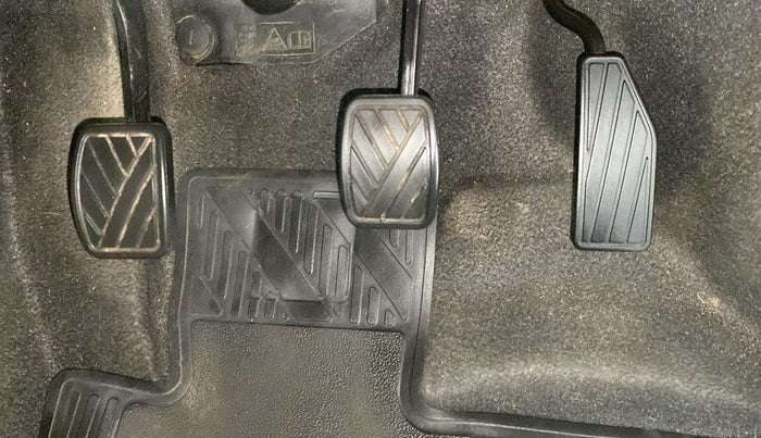 2019 Maruti New Wagon-R VXI (O) 1.0, Petrol, Manual, 9,075 km, Pedals