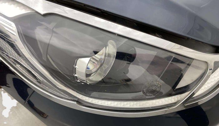 2019 Hyundai GRAND I10 NIOS SPORTZ AMT 1.2 KAPPA VTVT, Petrol, Automatic, 19,051 km, Right headlight - Minor scratches