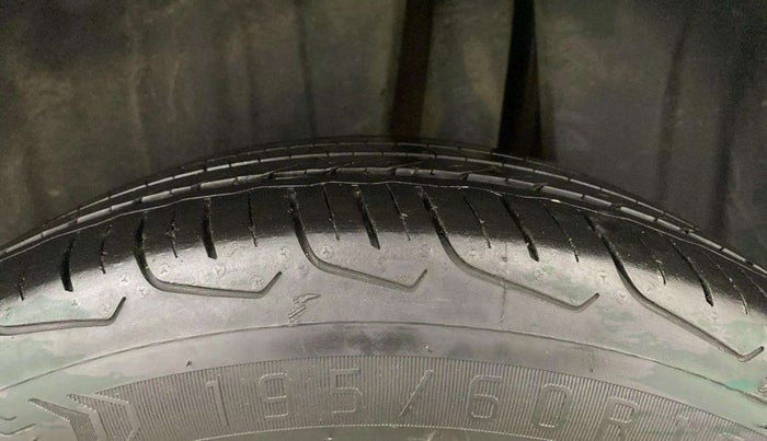 2023 Maruti FRONX ALPHA 1.0L TURBO 6 AT, Petrol, Automatic, 20,537 km, Left Rear Tyre Tread