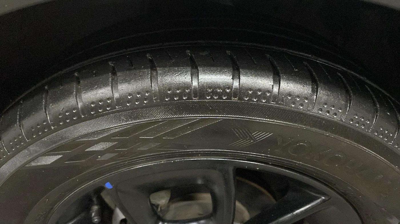 2020 Maruti IGNIS ZETA 1.2 AMT, Petrol, Automatic, 17,192 km, Left Front Tyre Tread