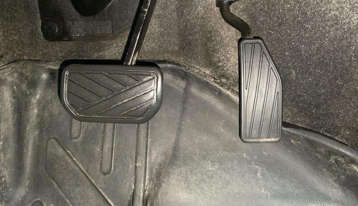 2020 Maruti IGNIS ZETA 1.2 AMT, Petrol, Automatic, 17,192 km, Pedals