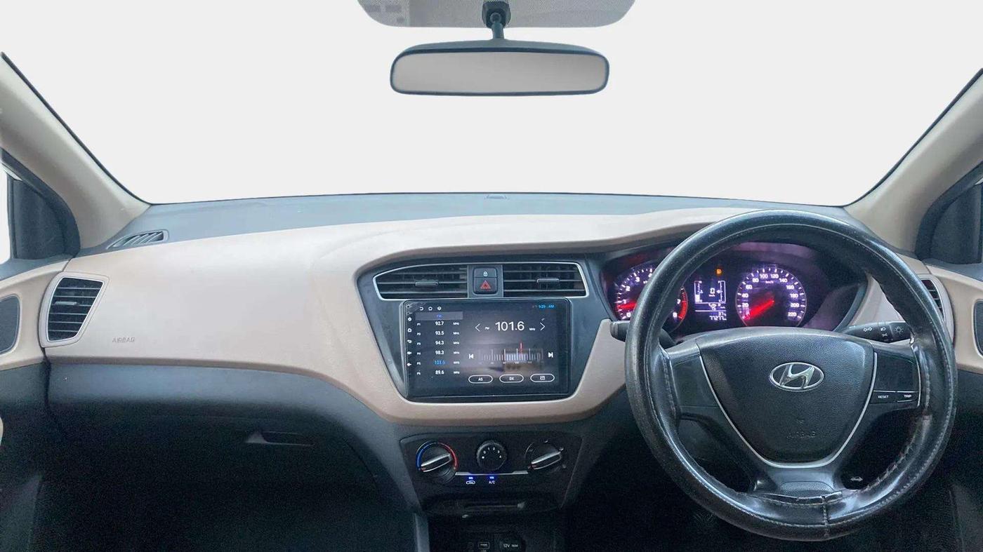 2018 Hyundai Elite i20 MAGNA EXECUTIVE 1.2, Petrol, Manual, 77,281 km, Dashboard