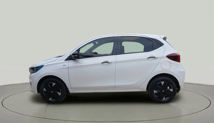 2024 Tata TIAGO EV XZ PLUS TECH LUX LONG RANGE, Electric, Automatic, 15,045 km, Left Side
