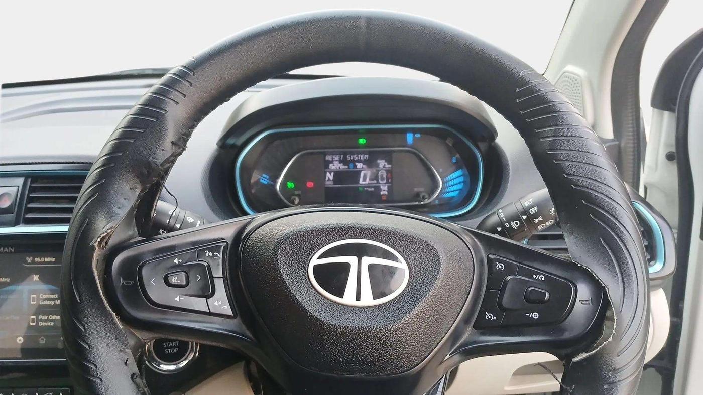 2024 Tata TIAGO EV XZ PLUS TECH LUX LONG RANGE, Electric, Automatic, 15,045 km, Adaptive Cruise Control