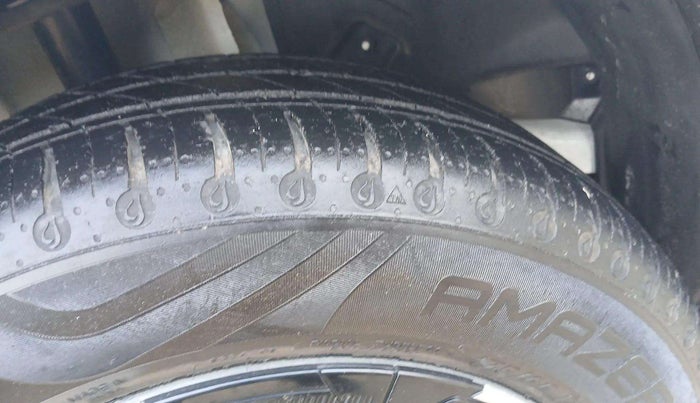 2024 Tata TIAGO EV XZ PLUS TECH LUX LONG RANGE, Electric, Automatic, 15,045 km, Right Rear Tyre Tread