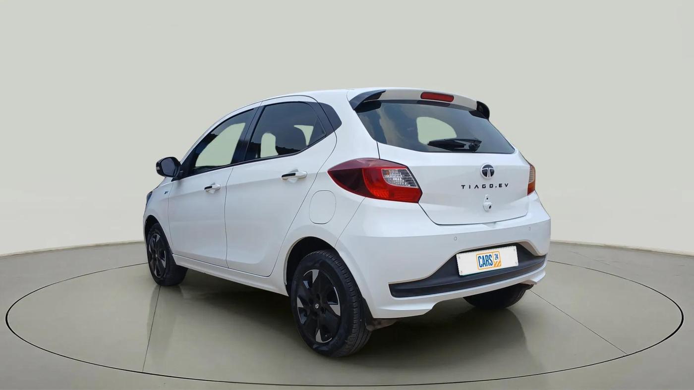 2024 Tata TIAGO EV XZ PLUS TECH LUX LONG RANGE, Electric, Automatic, 15,045 km, Left Back Diagonal
