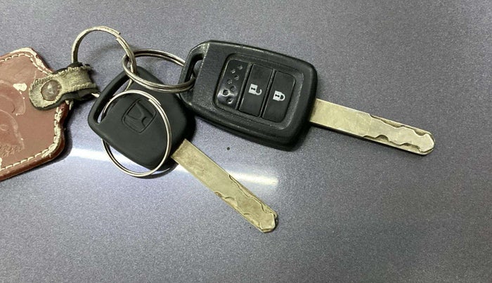 2018 Honda WR-V 1.2L I-VTEC VX MT, Petrol, Manual, 46,754 km, Key Close Up