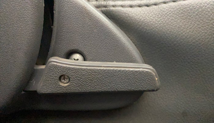 2012 Maruti Alto 800 LXI, Petrol, Manual, 62,499 km, Driver Side Adjustment Panel