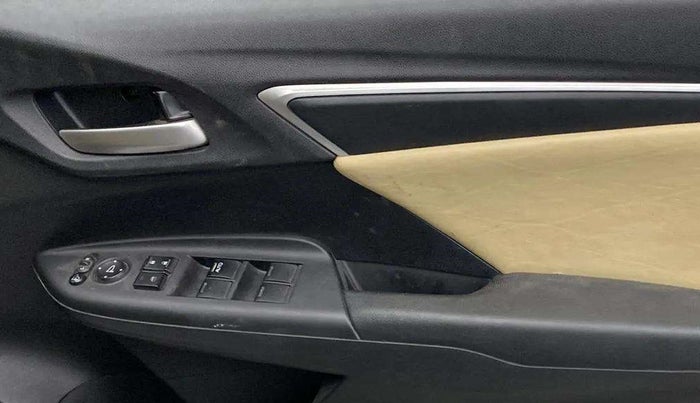 2019 Honda Jazz 1.2L I-VTEC VX CVT, Petrol, Automatic, 26,095 km, Driver Side Door Panels Control