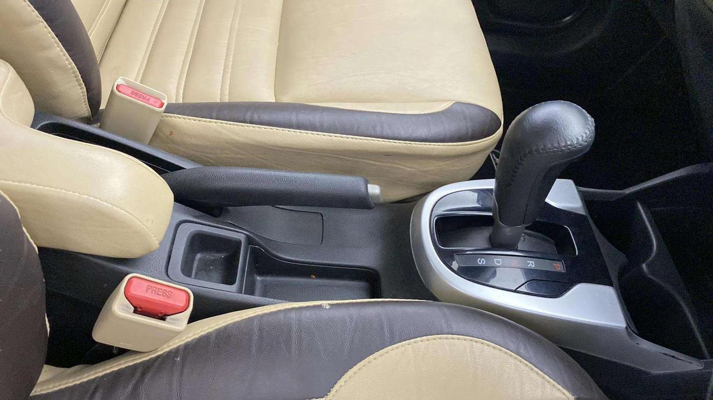 2019 Honda Jazz 1.2L I-VTEC VX CVT, Petrol, Automatic, 26,233 km, Gear Lever