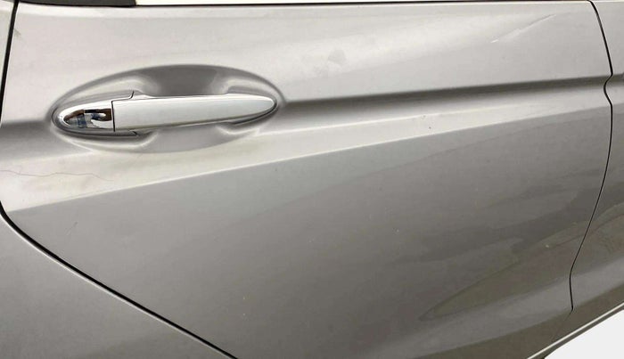 2019 Honda Jazz 1.2L I-VTEC VX CVT, Petrol, Automatic, 26,095 km, Right rear door - Slightly dented
