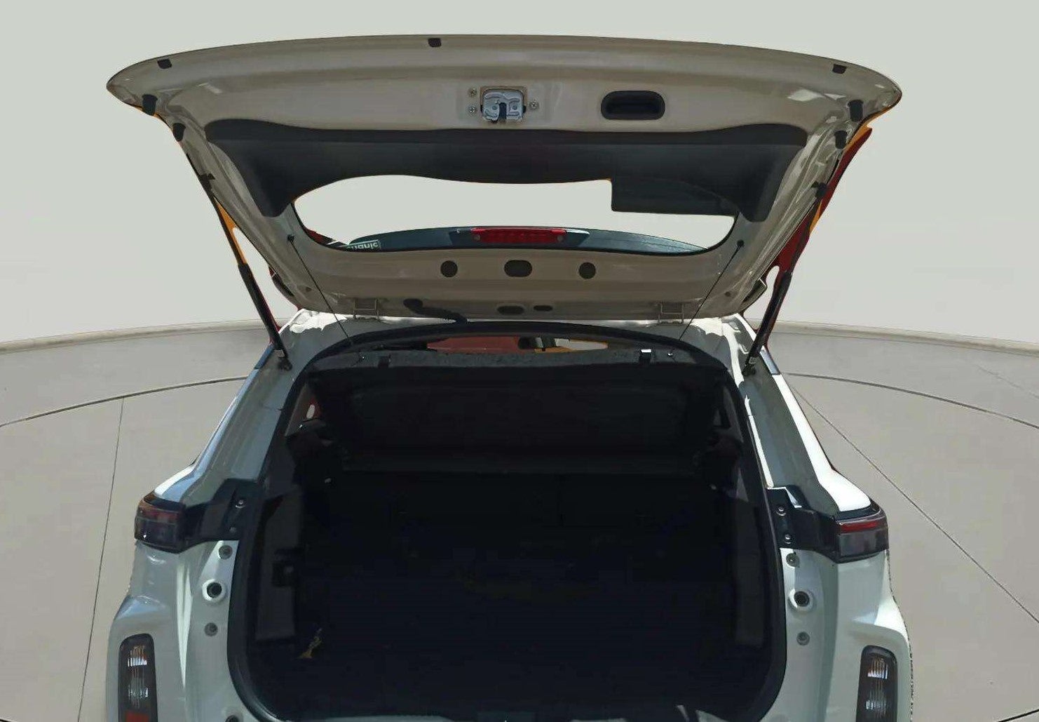 Boot-Open-Top-Half-View-43