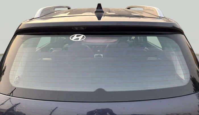 2022 Hyundai VENUE SX 1.5 CRDI, Diesel, Manual, 69,079 km, Rear Windshield