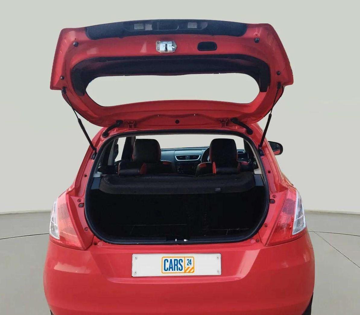 2015 Maruti Swift VDI, Diesel, Manual, 1,03,648 km, Boot Inside