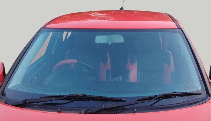 2015 Maruti Swift VDI, Diesel, Manual, 1,03,648 km, Front Windshield