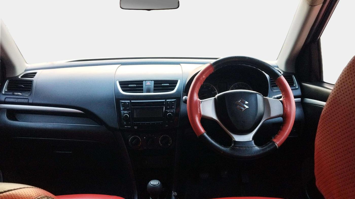 2015 Maruti Swift VDI, Diesel, Manual, 1,03,648 km, Dashboard