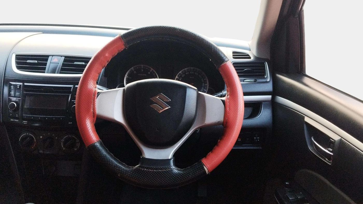 2015 Maruti Swift VDI, Diesel, Manual, 1,03,648 km, Steering Wheel Close Up