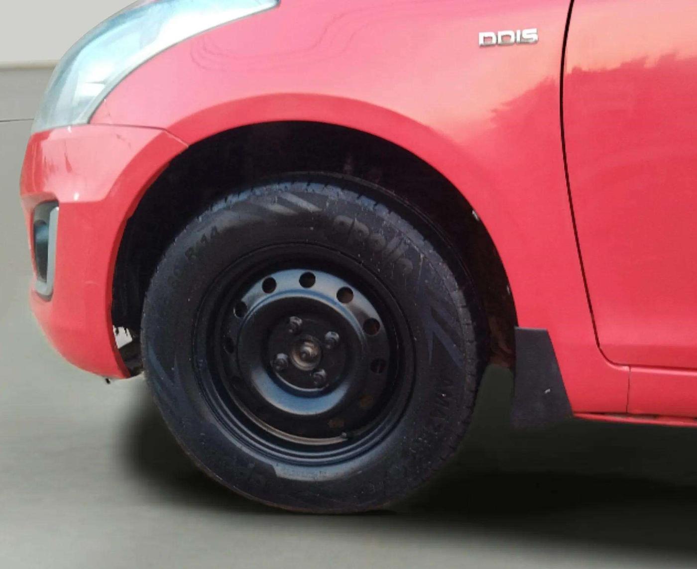 2015 Maruti Swift VDI, Diesel, Manual, 1,03,648 km, Left Front Wheel
