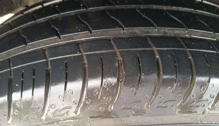 2021 Maruti Baleno SIGMA PETROL 1.2, Petrol, Manual, 9,590 km, Right Rear Tyre Tread