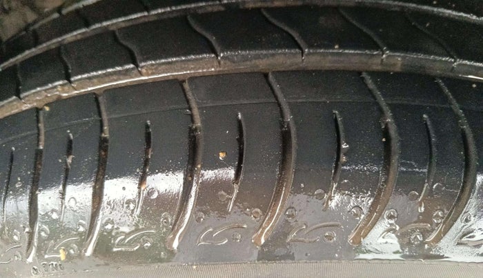 2021 Maruti Baleno SIGMA PETROL 1.2, Petrol, Manual, 9,590 km, Left Front Tyre Tread