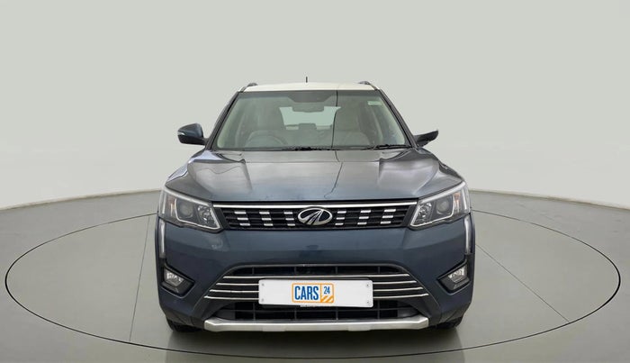 2021 Mahindra XUV300 W8 (O) 1.5 DIESEL AMT DUAL TONE, Diesel, Automatic, 67,955 km, Front