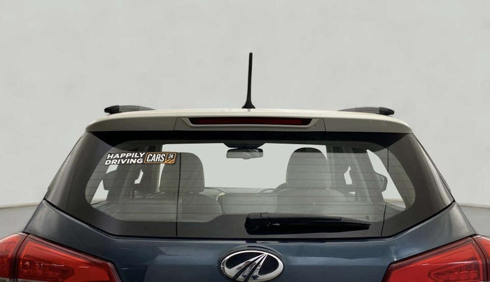 2021 Mahindra XUV300 W8 (O) 1.5 DIESEL AMT DUAL TONE, Diesel, Automatic, 67,955 km, Rear Windshield