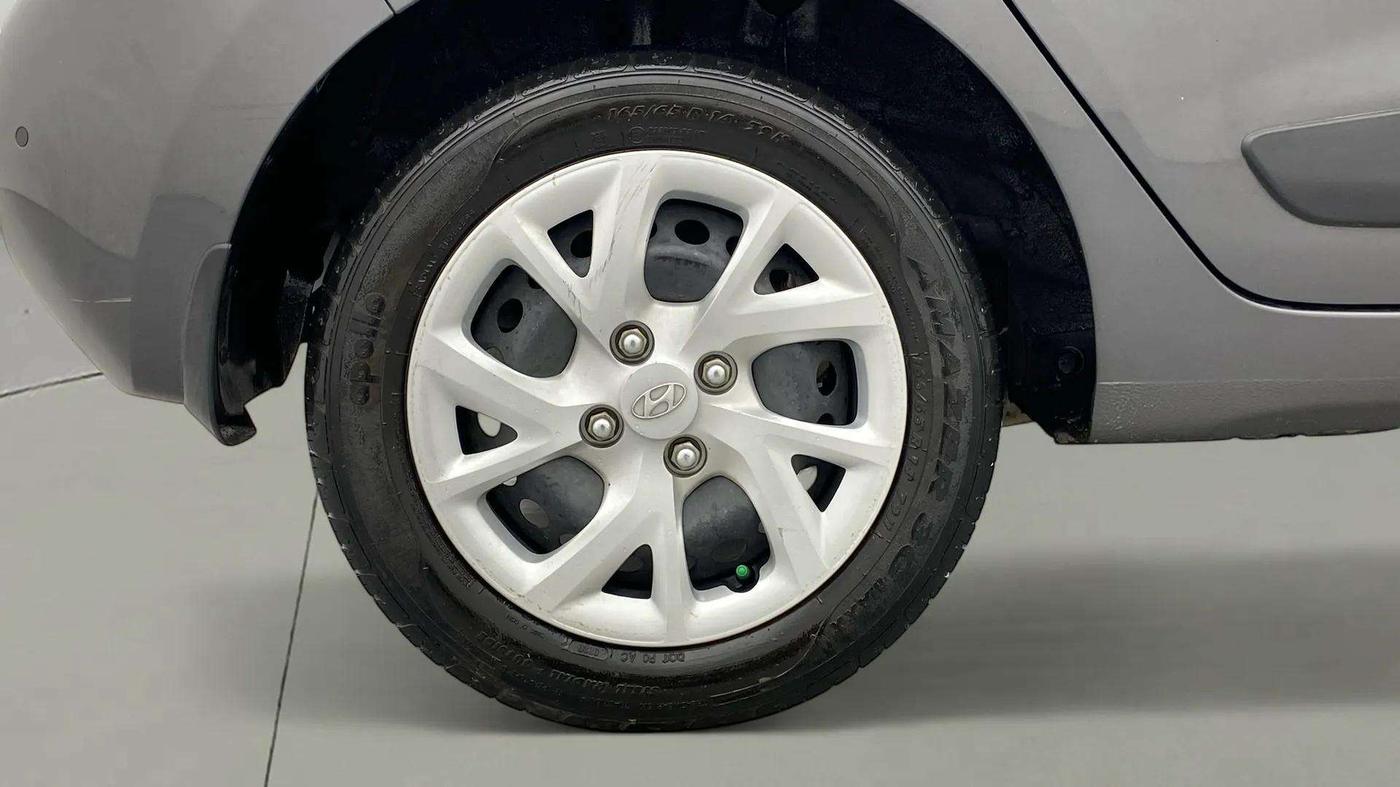 2020 Hyundai Grand i10 SPORTZ 1.2 KAPPA VTVT, Petrol, Manual, 22,061 km, Right Rear Wheel