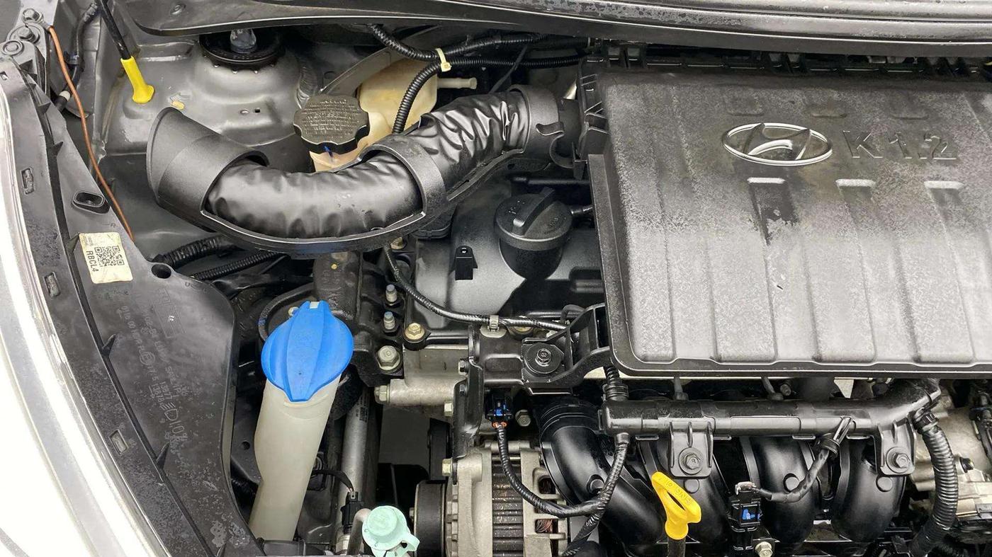 2020 Hyundai Grand i10 SPORTZ 1.2 KAPPA VTVT, Petrol, Manual, 22,061 km, Engine View - Right