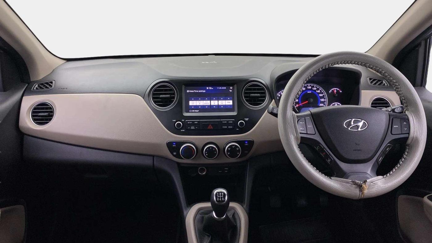 2020 Hyundai Grand i10 SPORTZ 1.2 KAPPA VTVT, Petrol, Manual, 22,061 km, Dashboard