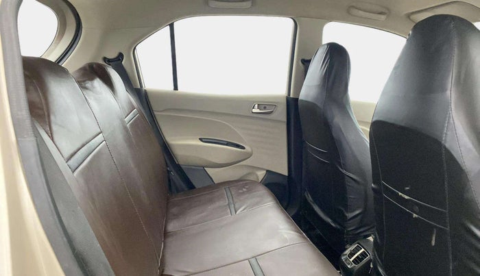 2019 Hyundai NEW SANTRO SPORTZ CNG, CNG, Manual, 72,834 km, Right Side Rear Door Cabin