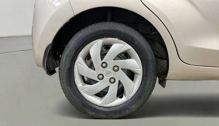 2019 Hyundai NEW SANTRO SPORTZ CNG, CNG, Manual, 72,834 km, Right Rear Wheel