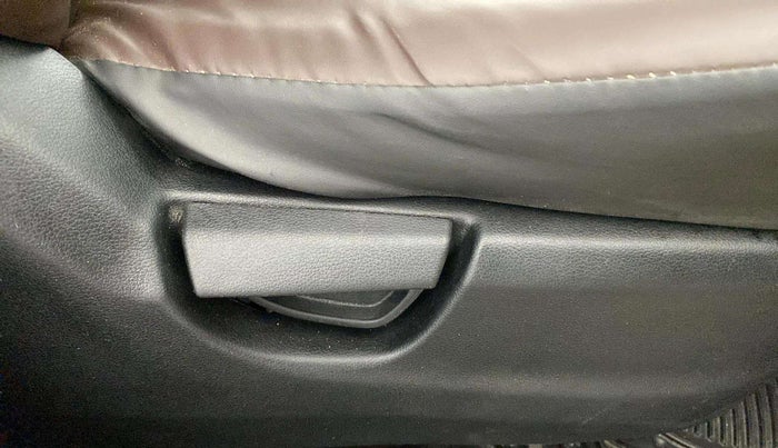 2019 Hyundai NEW SANTRO SPORTZ CNG, CNG, Manual, 72,834 km, Driver Side Adjustment Panel