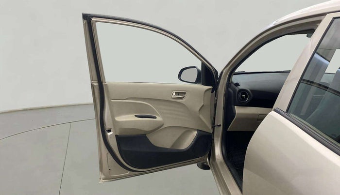 2019 Hyundai NEW SANTRO SPORTZ CNG, CNG, Manual, 72,834 km, LHS Front Door