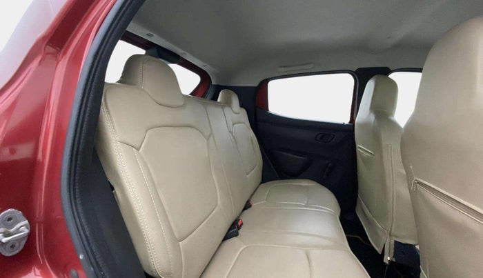 2016 Renault Kwid RXT 0.8, Petrol, Manual, 50,469 km, Right Side Rear Door Cabin