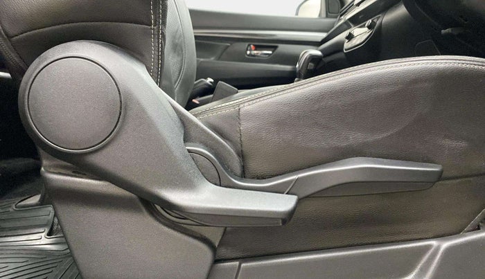 2020 Maruti XL6 ZETA AT, Petrol, Automatic, 47,063 km, Driver Side Adjustment Panel