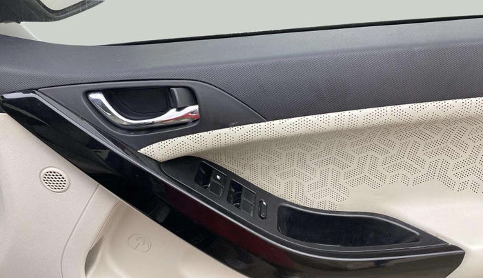 2023 Tata NEXON XZA PLUS LUXURY SUNROOF DIESEL, Diesel, Automatic, 45,593 km, Driver Side Door Panels Control