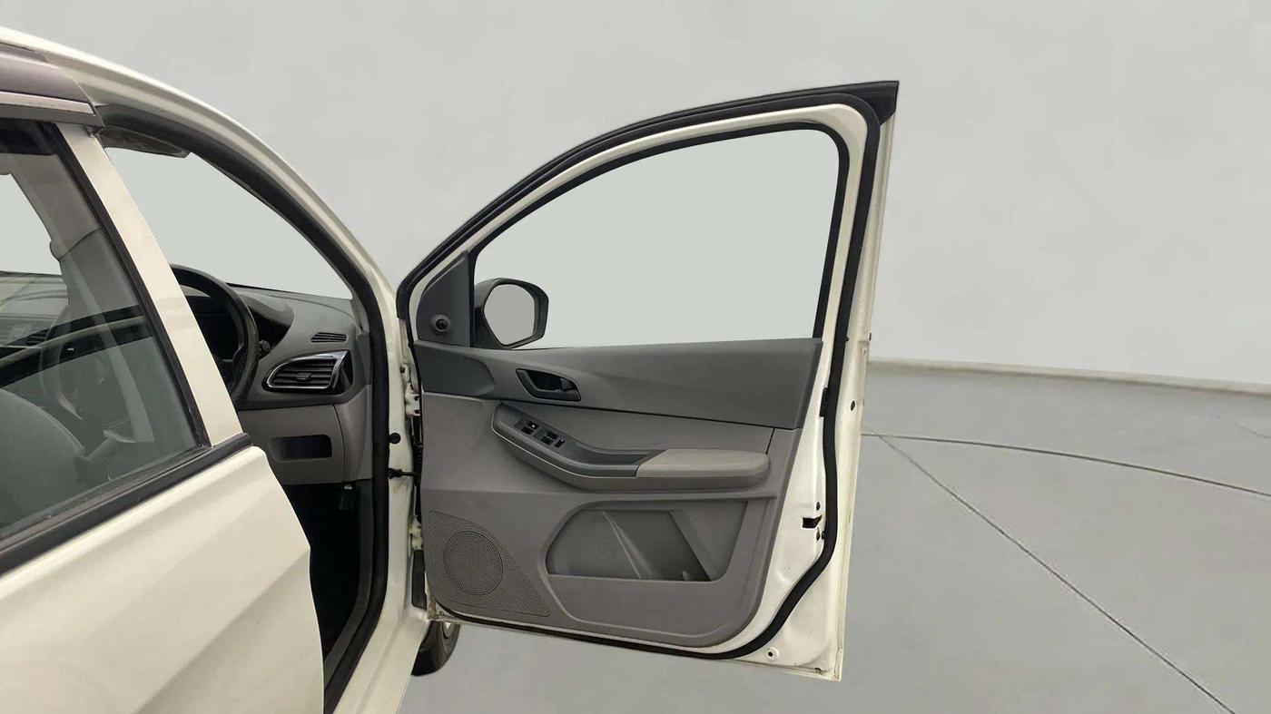 2023 Tata TIGOR XM CNG, CNG, Manual, 48,449 km, RHS Front Door