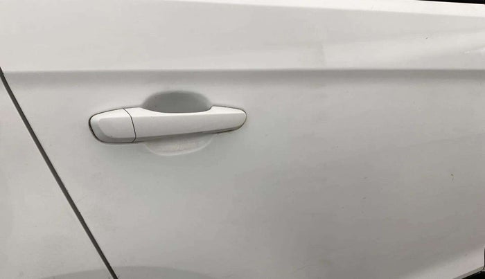 2018 Hyundai Creta E PLUS 1.6 PETROL, Petrol, Manual, 42,573 km, Right rear door - Slightly dented