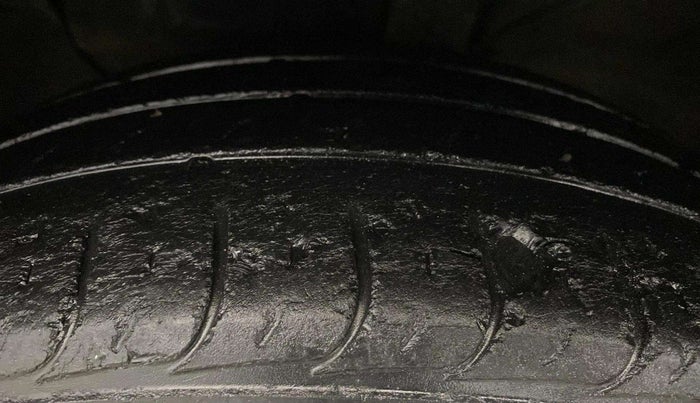 2018 Hyundai Creta E PLUS 1.6 PETROL, Petrol, Manual, 42,573 km, Left Front Tyre Tread