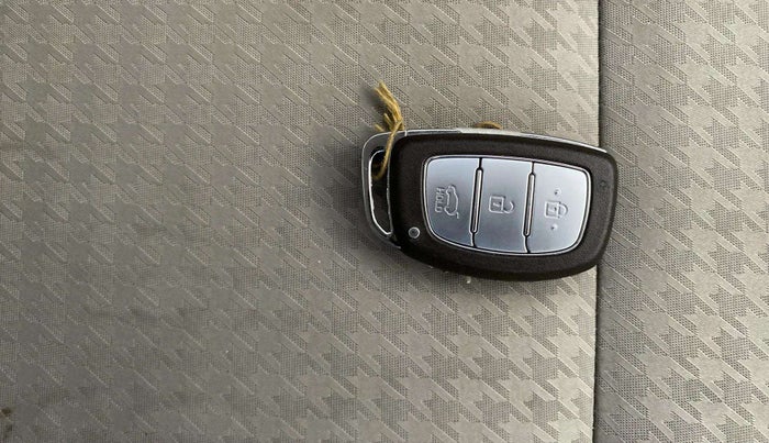2018 Hyundai Elite i20 ASTA 1.2 (O), Petrol, Manual, 36,760 km, Key Close Up