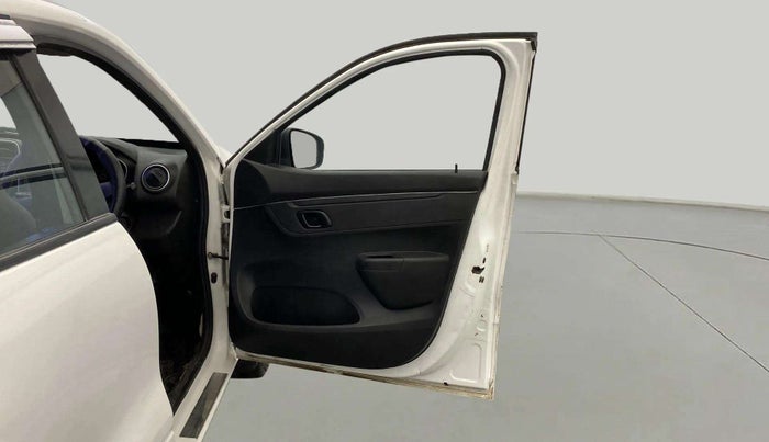 2019 Renault Kwid RXL, Petrol, Manual, 38,013 km, RHS Front Door