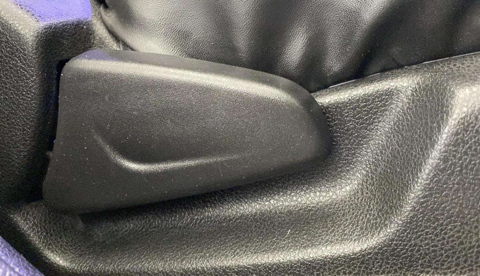 2019 Renault Kwid RXL, Petrol, Manual, 38,013 km, Driver Side Adjustment Panel