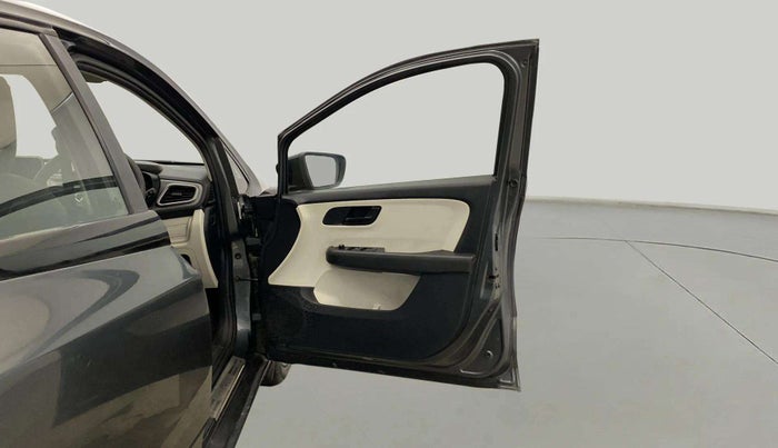 2021 Tata ALTROZ XM PLUS PETROL, Petrol, Manual, 39,295 km, RHS Front Door