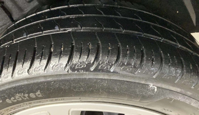 2021 Tata ALTROZ XM PLUS PETROL, Petrol, Manual, 39,295 km, Right Rear Tyre Tread