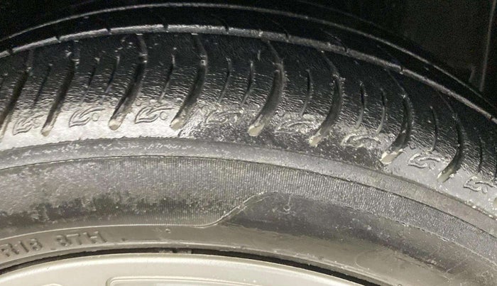 2021 Tata ALTROZ XM PLUS PETROL, Petrol, Manual, 39,295 km, Left Front Tyre Tread